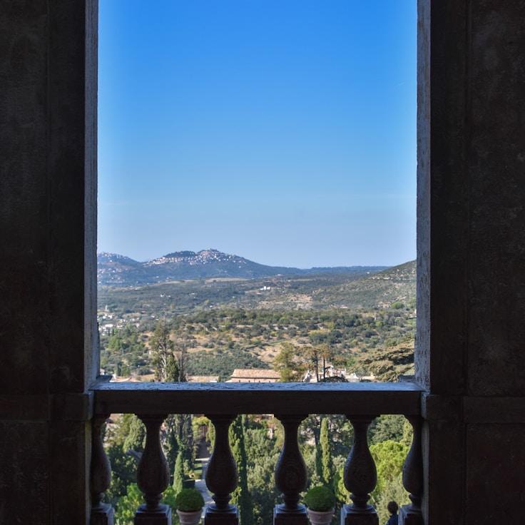 Outdoor terrace seating suitable for families in New York